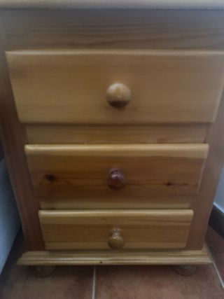 Mesillas de noche de madera