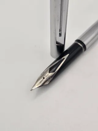 Caneta Sheaffer Targa Slim 1000 (M) com conversor