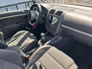 Volkswagen Golf 2005