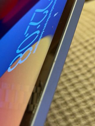 iPad Air 11 M2 128GB Azul + Logitech combo touch.