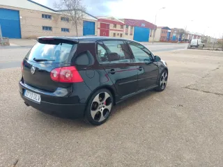 Volkswagen Golf 2005