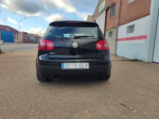 Volkswagen Golf 2005