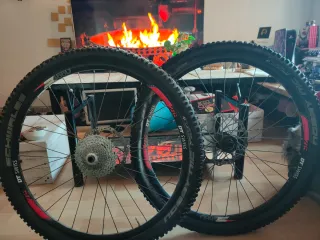 Ruedas DT Swiss 27.5 Schwalbe Nobby Nic