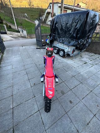 Honda CRF 250cc 4T Motocross