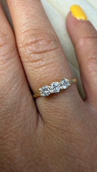 Anillo Tresillo Diamantes 0.30ct Oro 14k