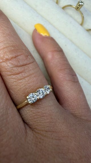 Anillo Tresillo Diamantes 0.30ct Oro 14k