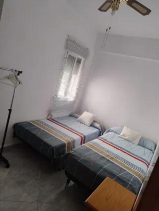 Piso en alquiler desde octubre hasta mayo 550€.