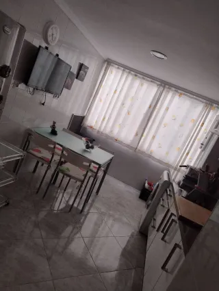 Piso en alquiler desde octubre hasta mayo 550€.