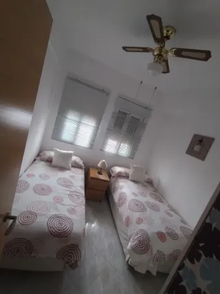 Piso en alquiler desde octubre hasta mayo 550€.