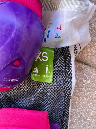 Patines Decathlon Talla 30-32 y Protecciones XS