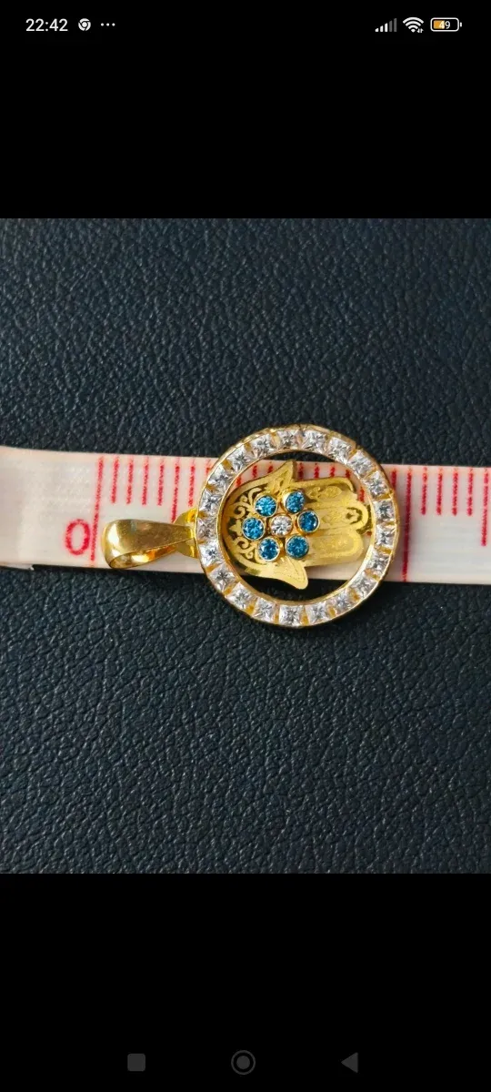 Colgante Oro 18k Mano Fátima  Circonitas