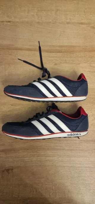 Adidas Neo Talla 41 1/3(25,5 cm)originales