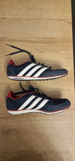 Adidas Neo Talla 41 1/3(25,5 cm)originales