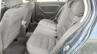 Volkswagen Golf 2004