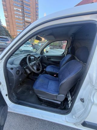 Peugeot Partner 1.6 hdi 75 cv 2011