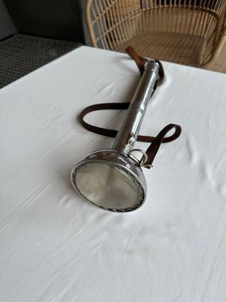 Linterna antigua americana metálica