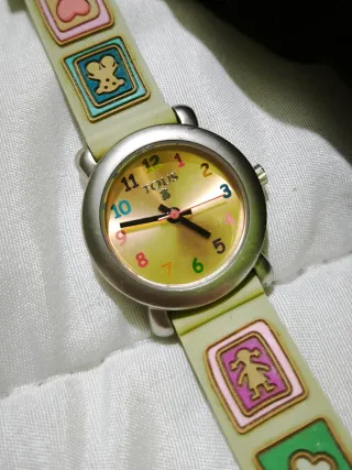 Reloj Tous Kids con iconos en relieve