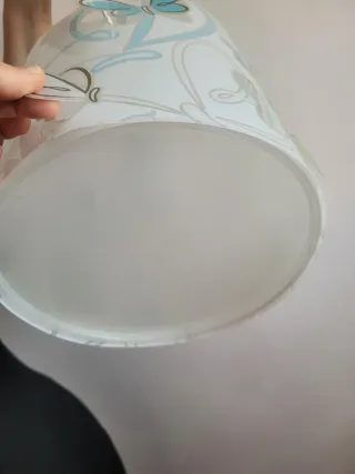 Lámpara infantil con mariposas
