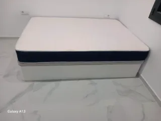 Canapé y colchón de tela