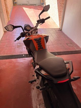 KTM Duke 125 - ¡Como Nueva!