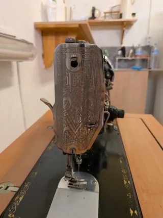 Máquina de coser Sigma antigua