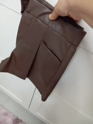 Pantalón corto polipiel Talla M