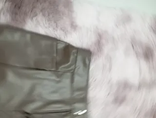 Pantalón corto polipiel Talla M