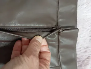 Pantalón corto polipiel Talla M