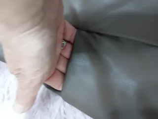 Pantalón corto polipiel Talla M