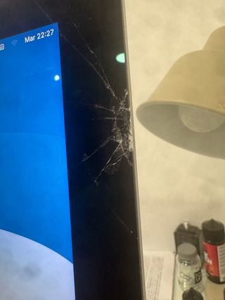 iMac 2019 Apple (piccola rottura dello schermo)