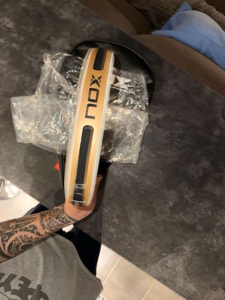 Pala NOX AT10 Genius 12K Xtrem 2026  NUEVA!!!