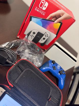 Pack + Nintendo Switch OLED Blanca