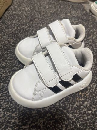 Todo por 50€ y 2 par mas que no están en la foto