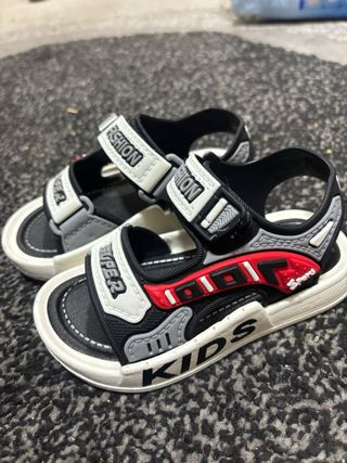 Todo por 50€ y 2 par mas que no están en la foto