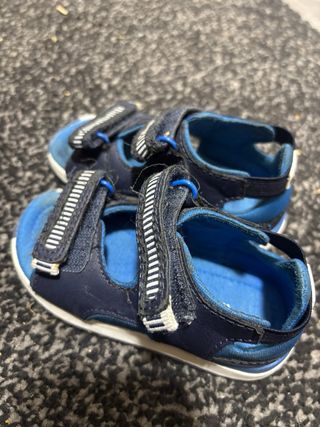 Todo por 50€ y 2 par mas que no están en la foto