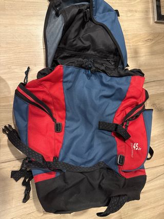 Mochila Montaña Quechua Roja y Azul