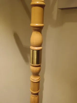 Perchero de madera maciza