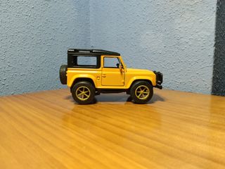 Land Rover Defender 1/32 Diecast