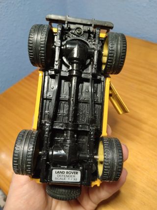 Land Rover Defender 1/32 Diecast