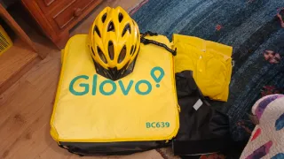 Mochila Glovo Negra y Amarilla