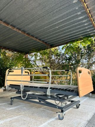 Cama articulada eléctrica ideal y funcional