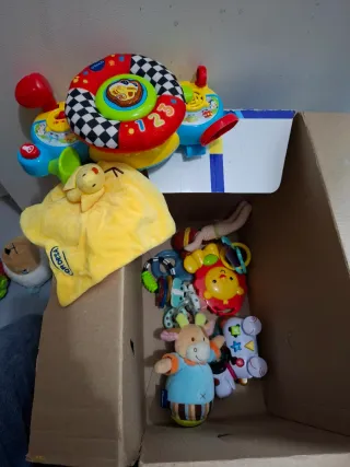 Juguetes varios para niños