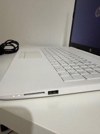 Portátil HP 15 Blanco - Muy Cuidado