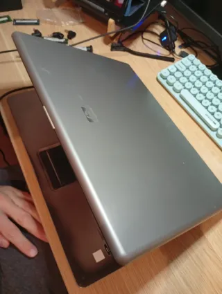 Portátil HP Compaq 6720s