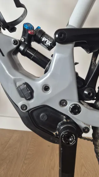 Specialized Turbo Kenevo Expert SL. 19 Kg .Talla M