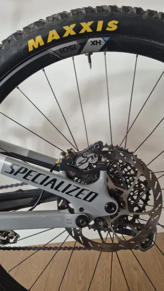 Specialized Turbo Kenevo Expert SL. 19 Kg .Talla M