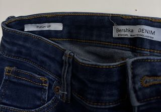 Pantalón Bershka Push Up Talla 38 Azul