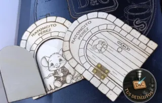 Puerta Ratón Pérez Madera Artesanal