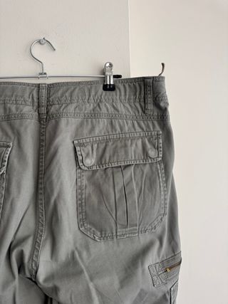 Pantalón cargo verde chico