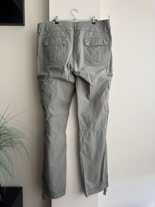 Pantalón cargo verde chico